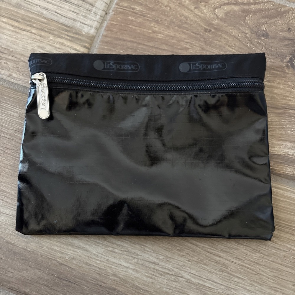 LeSportsac Cosmetic Bag 7" x 6" 4c‎